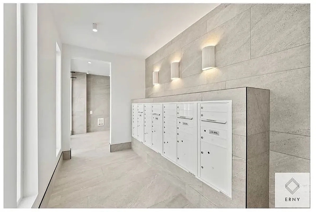 354 East 28th Street - Photo 6
