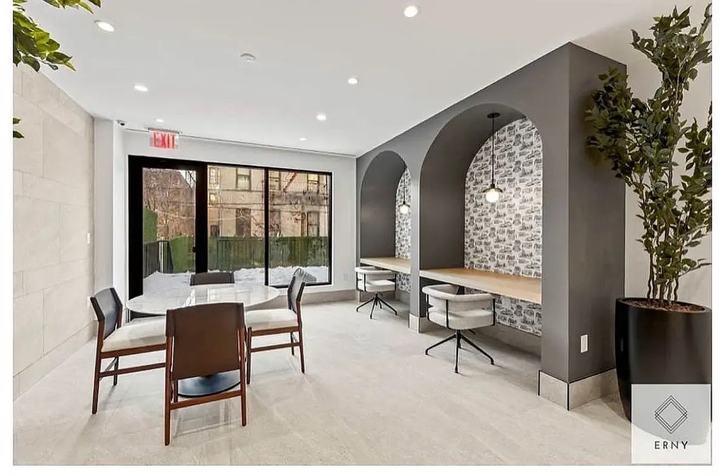 354 East 28th Street - Photo 10