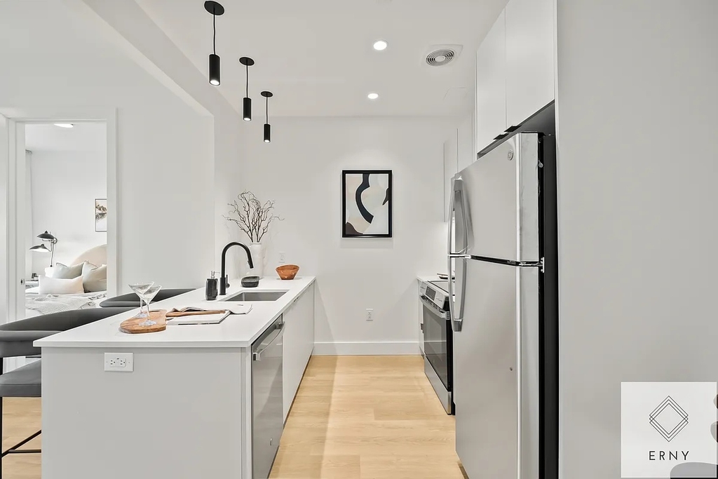 354 East 28th Street - Photo 1