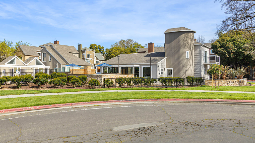 850 Davit Ln. - Photo 3