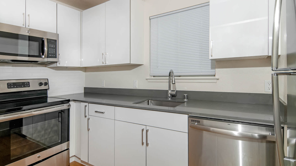 850 Davit Ln. - Photo 8