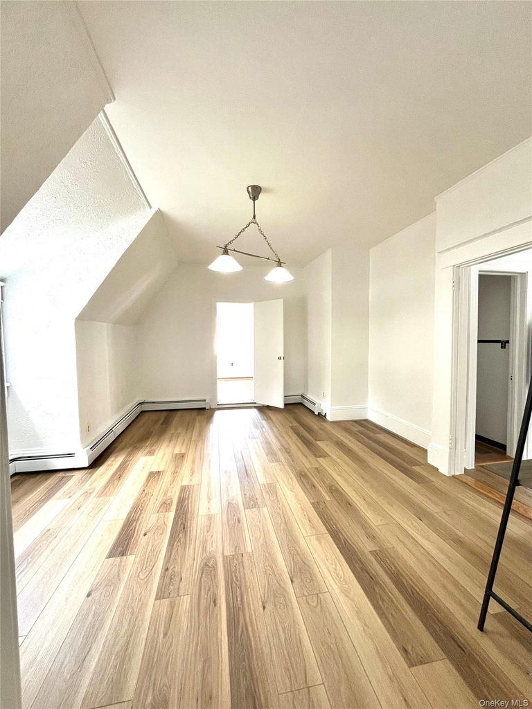 7 Law Street - Photo 7