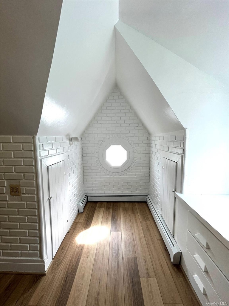 7 Law Street - Photo 5