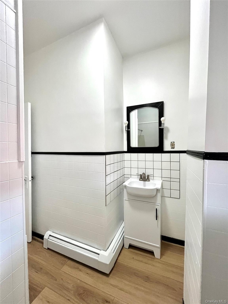 7 Law Street - Photo 13