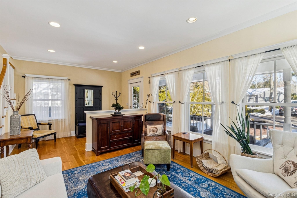 38 Baycrest Avenue - Photo 4