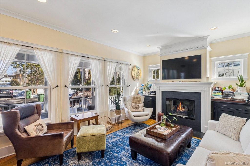 38 Baycrest Avenue - Photo 2