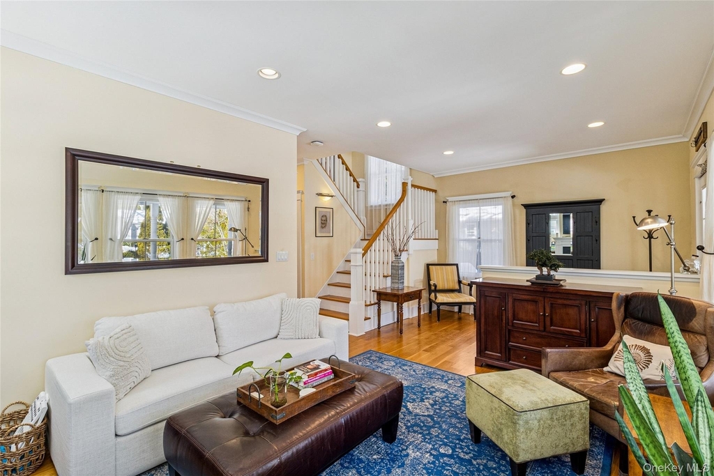 38 Baycrest Avenue - Photo 3