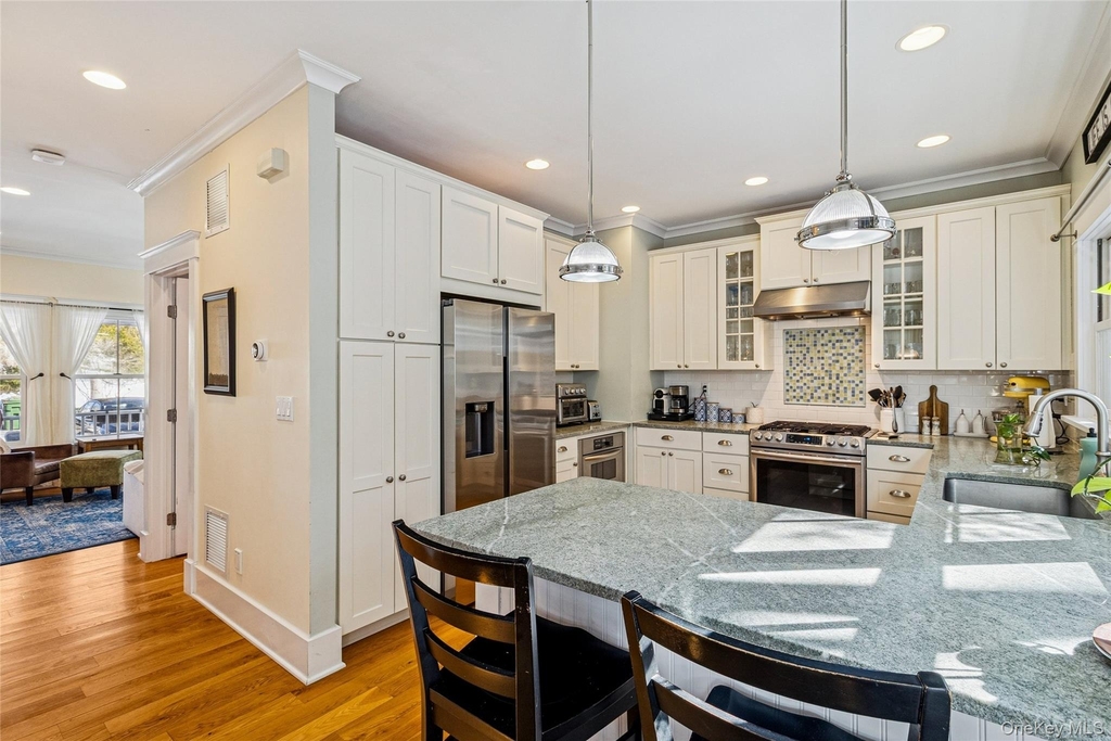 38 Baycrest Avenue - Photo 7