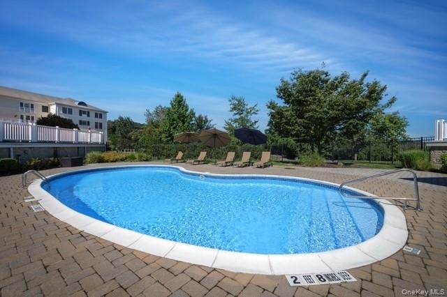 61 Bryant Avenue - Photo 3