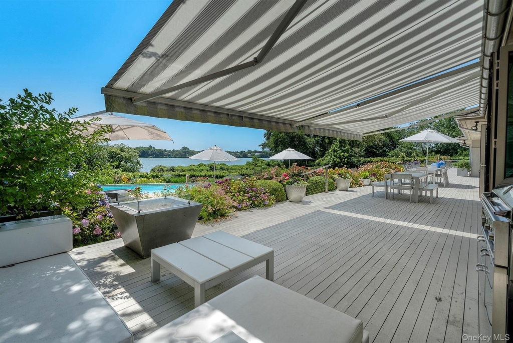 316 Deerfield Road - Photo 9