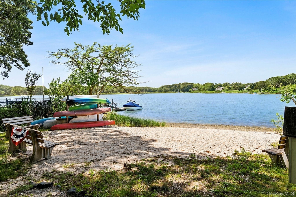 205 Pine Avenue - Photo 6