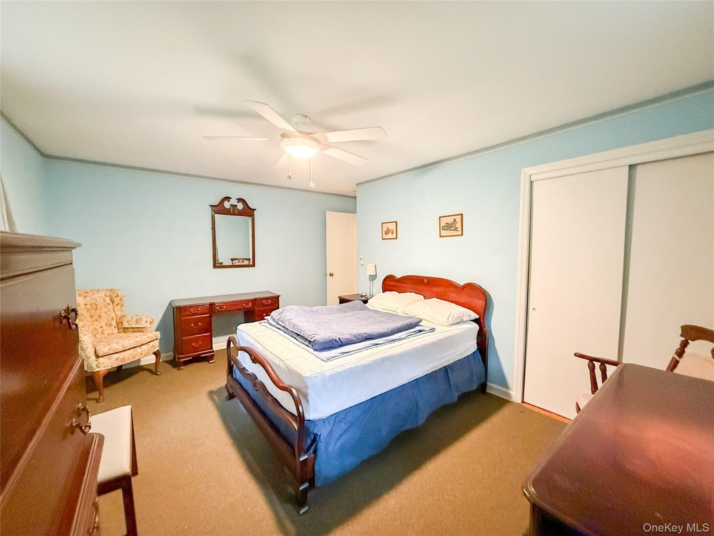 8415 Soundview Avenue - Photo 4