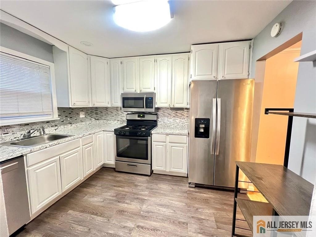 406 Cranbury Road - Photo 6