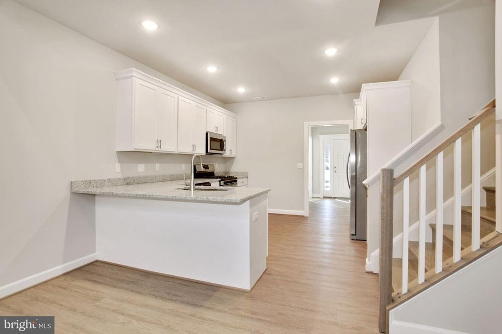 5609 Finley Rose Court - Photo 2