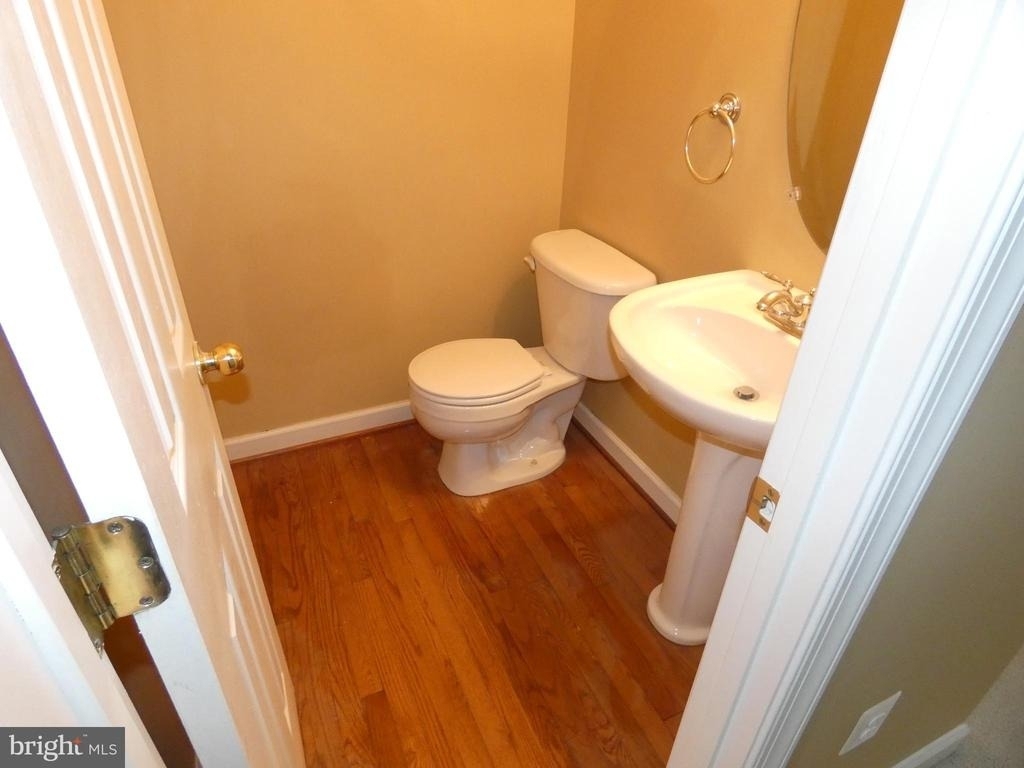 1308 Saunders Drive - Photo 9