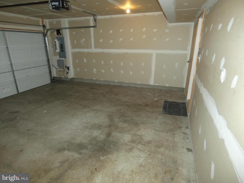 1308 Saunders Drive - Photo 33