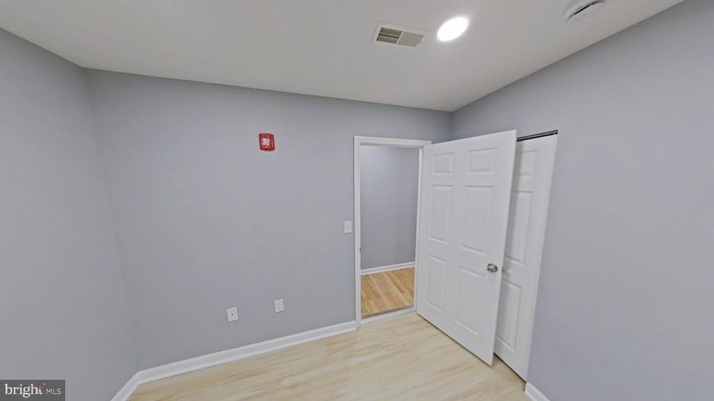 1831 W Diamond Street - Photo 9