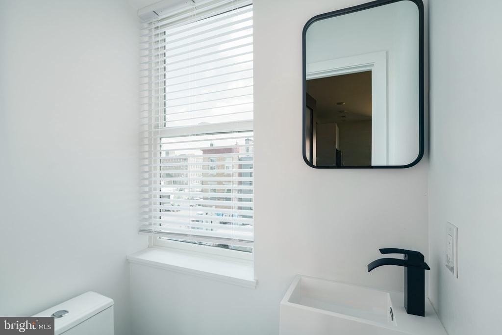930 N 2nd Street - Photo 11