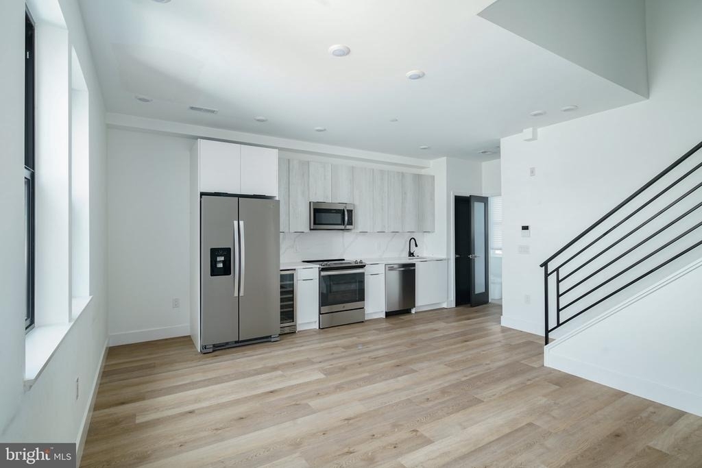 930 N 2nd Street - Photo 1