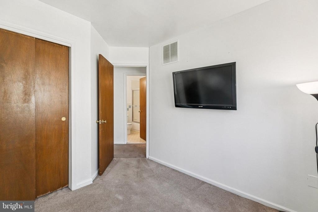 3379 Frederick Street - Photo 41