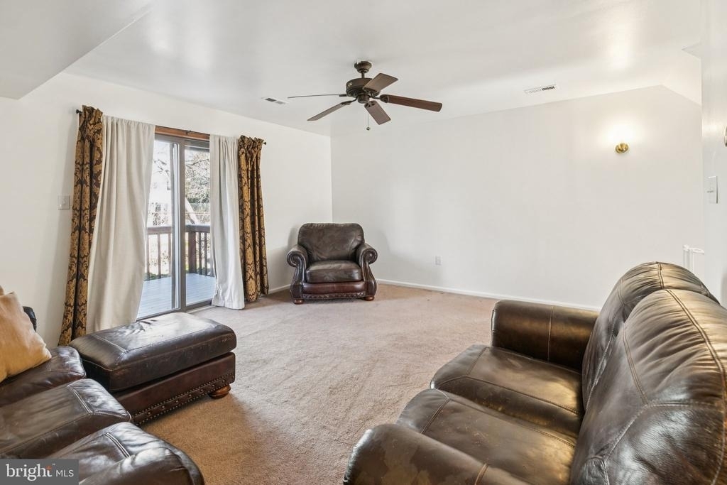 3379 Frederick Street - Photo 9