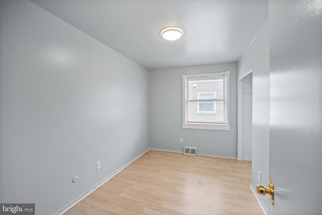 7727 Langdon Street - Photo 10