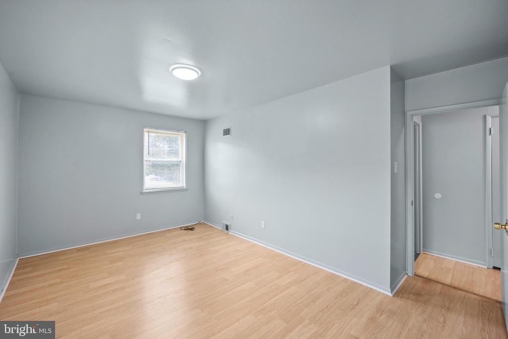 7727 Langdon Street - Photo 21