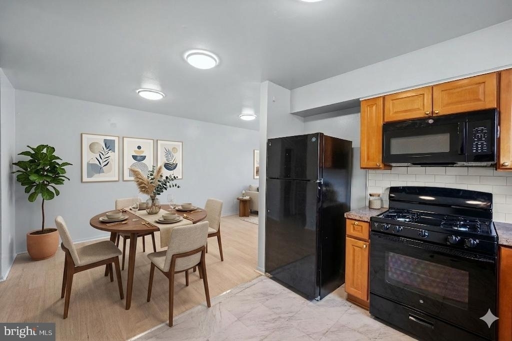 7727 Langdon Street - Photo 5