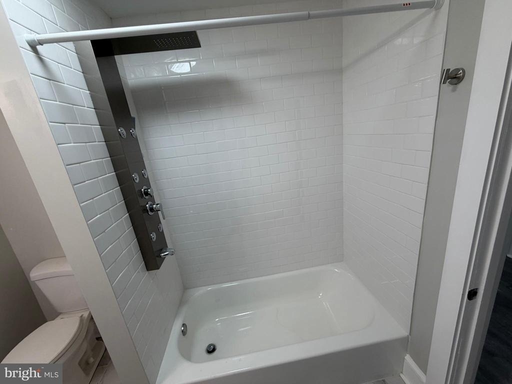 244 Mansion Avenue - Photo 15