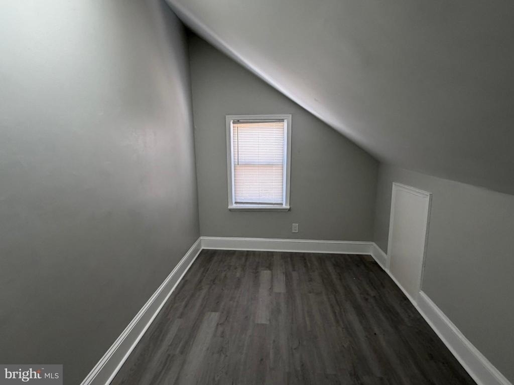 244 Mansion Avenue - Photo 19