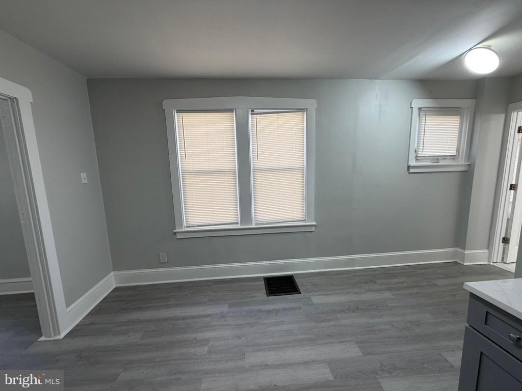 244 Mansion Avenue - Photo 8