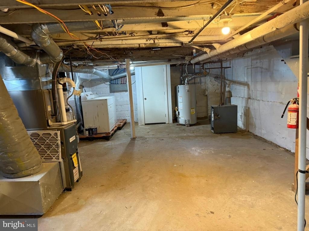 244 Mansion Avenue - Photo 20