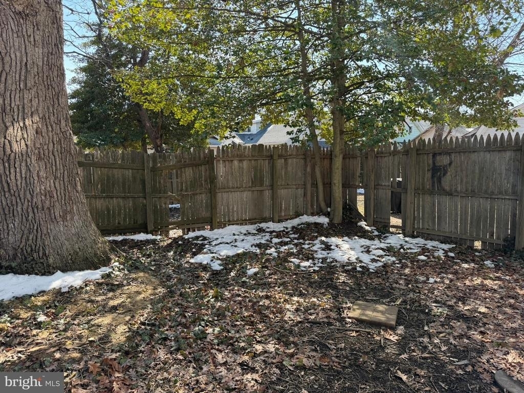 244 Mansion Avenue - Photo 22