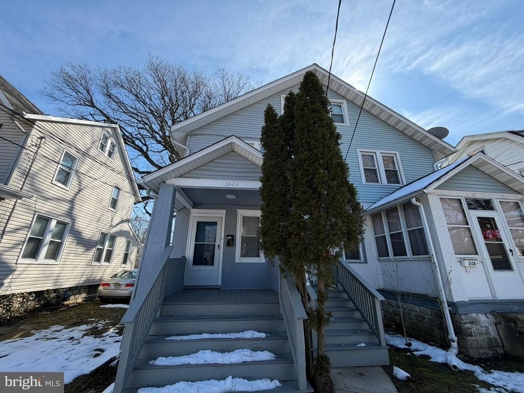 244 Mansion Avenue - Photo 1