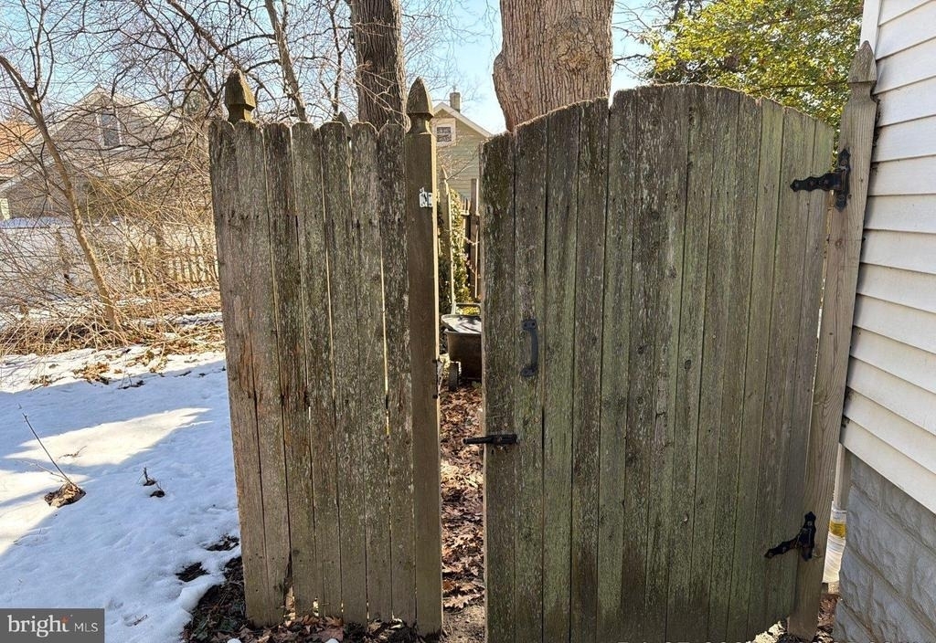 244 Mansion Avenue - Photo 21
