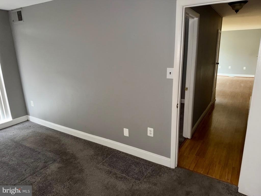 5215 Newton Street - Photo 3
