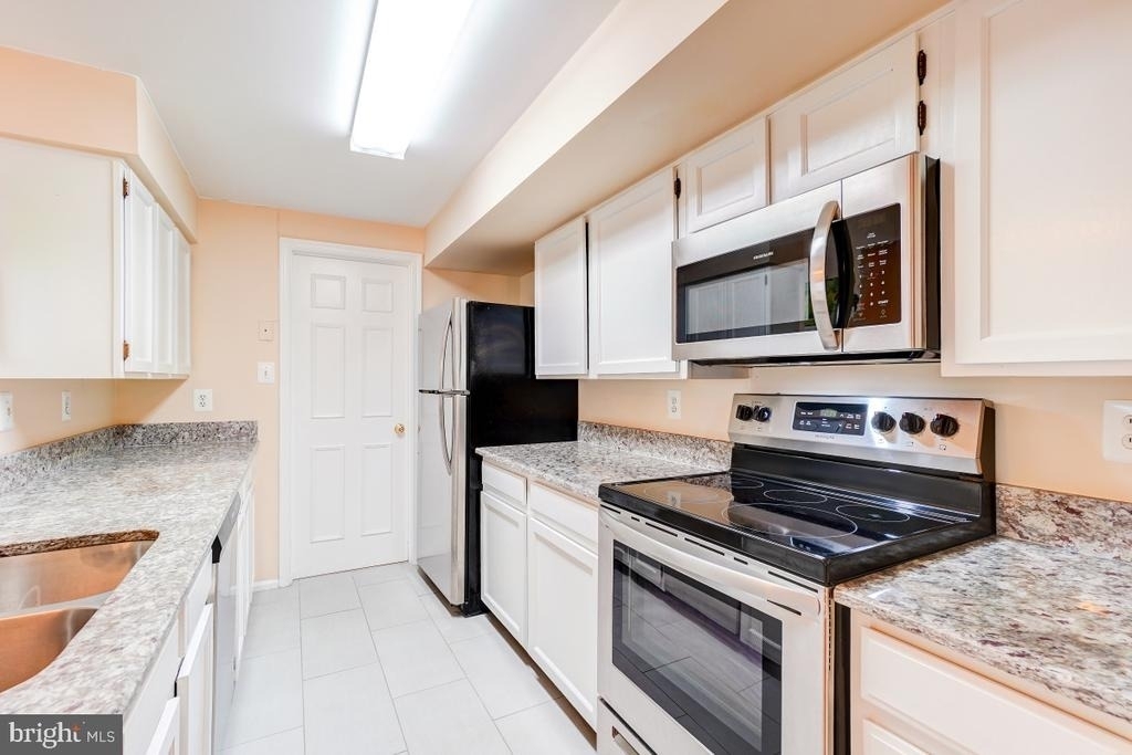 20649 Shadyside Way - Photo 4