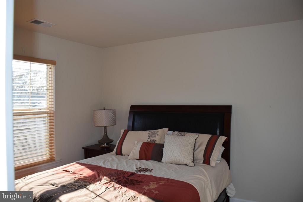 390 English Oak Lane - Photo 16