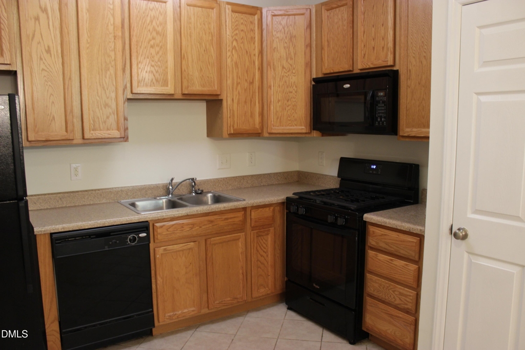 11711 Mezzanine Drive - Photo 3