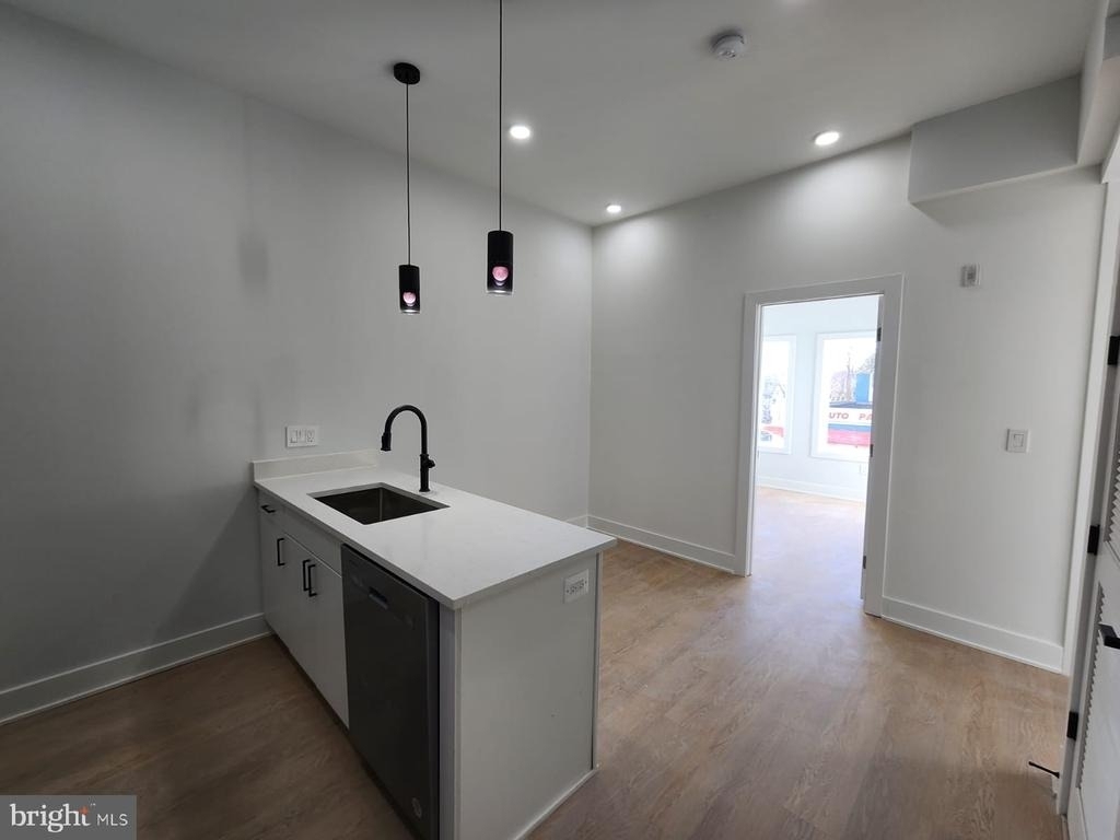 4905 Georgia Avenue Nw - Photo 2