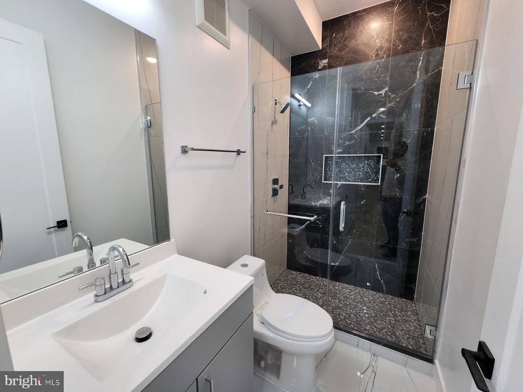 4905 Georgia Avenue Nw - Photo 9