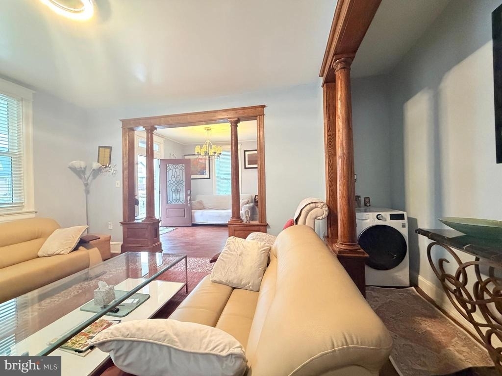 3119 South Dakota Avenue Ne - Photo 4