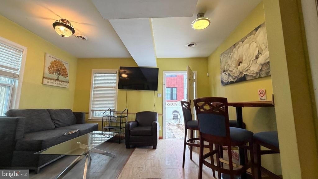 830 19th Street Ne - Photo 3