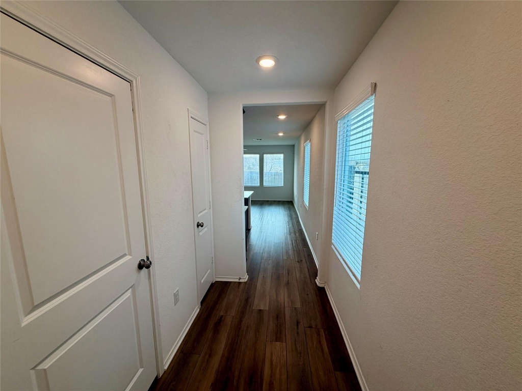 7316 Sparkling Light Dr - Photo 3