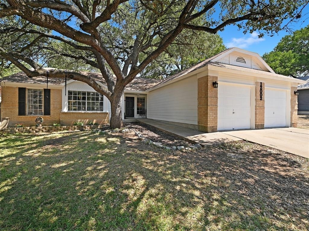 12002 Arrowwood Dr - Photo 0