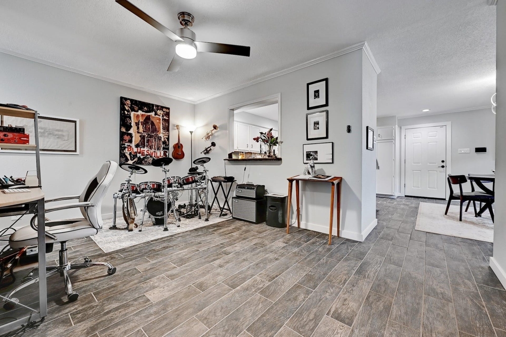 11133 Pinehurst Dr - Photo 1