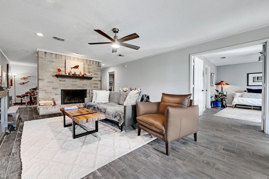 11133 Pinehurst Dr - Photo 6