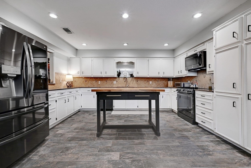 11133 Pinehurst Dr - Photo 13