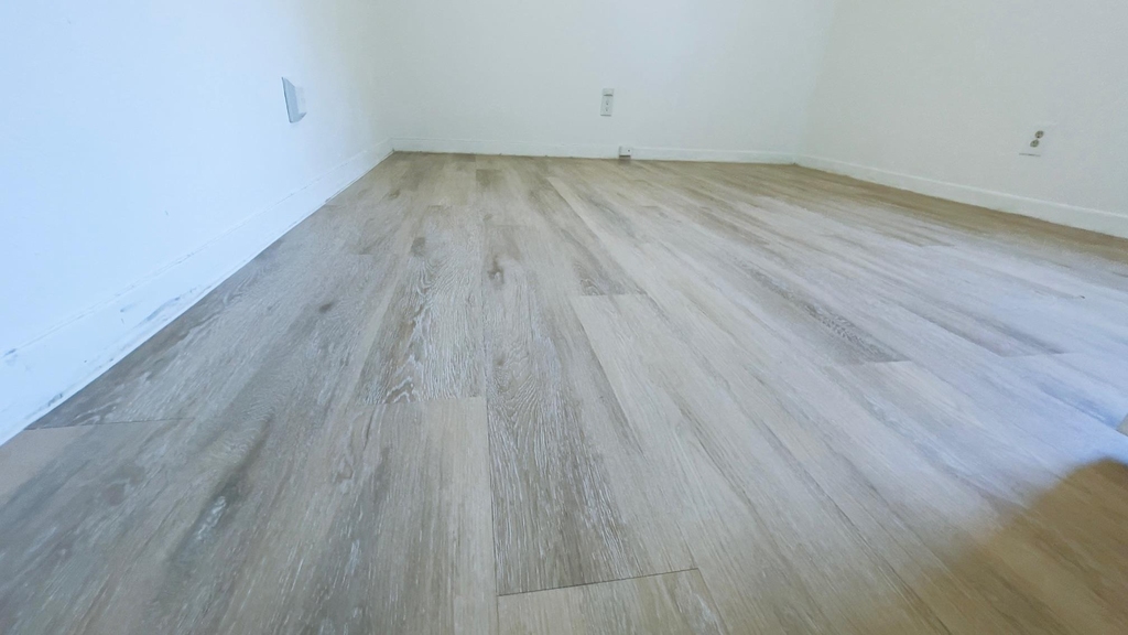 1510 W North Loop Blvd - Photo 11