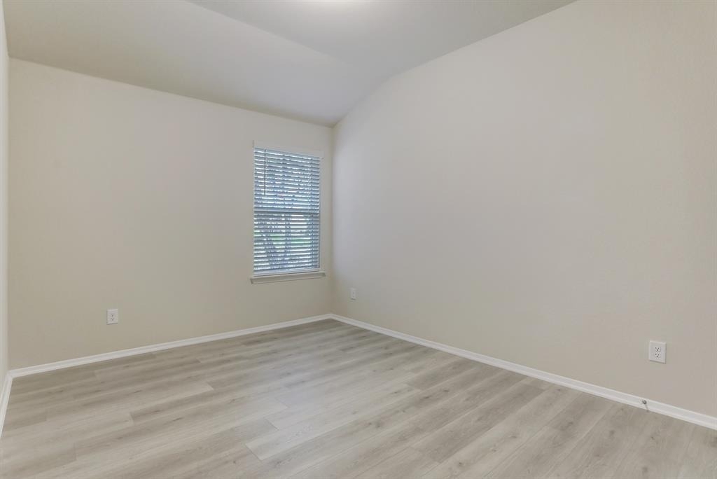 3902 Crockett Ave - Photo 9